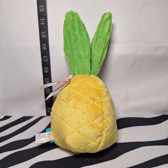 NWT Bark BarkBox Beg -n- Bag Theme with 2 toys and 3 treats - Medium Dogs - Picture 3 of 15